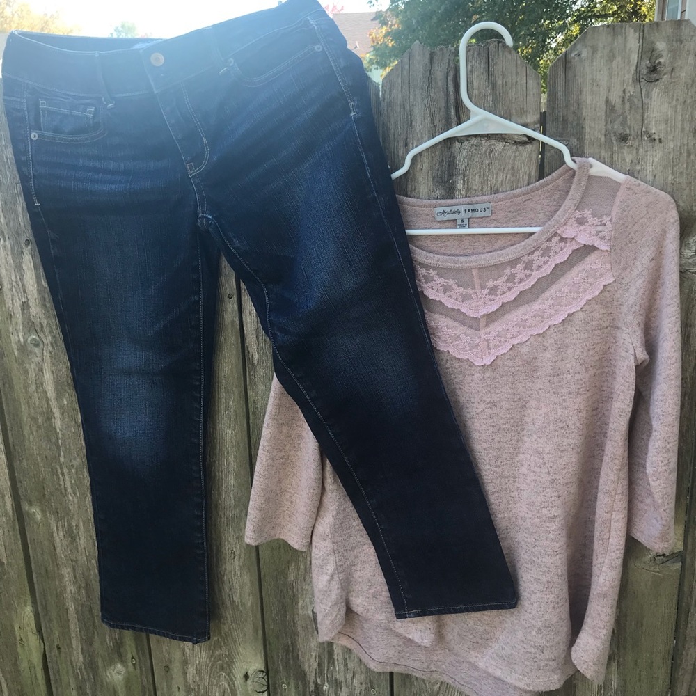 Size sm but fits like Md shirt. Size 10 pants
